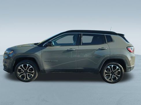 Used 2022 Jeep Compass Limited image 4