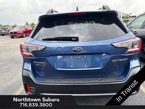 Used 2022 Subaru Outback Premium AWD/4WD image 6