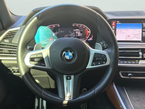 Used 2022 BMW X5 sDrive40i w/ M Sport Package RWD image 12