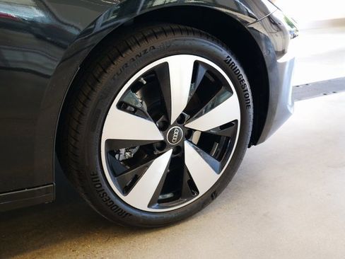 New 2025 Audi A5 2.0T Prestige image 8