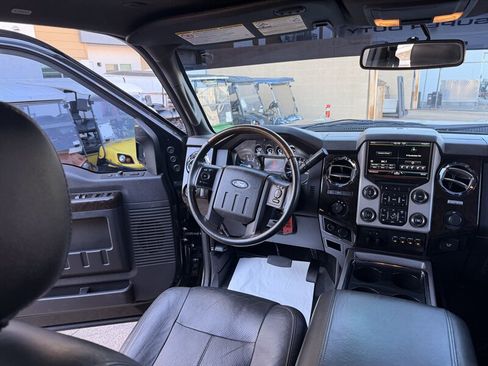 Used 2015 Ford F250 Platinum w/ FX4 Off-Road Package image 16