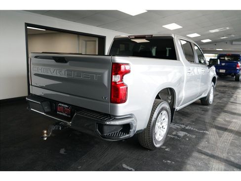 Used 2021 Chevrolet Silverado 1500 LT AWD/4WD image 7