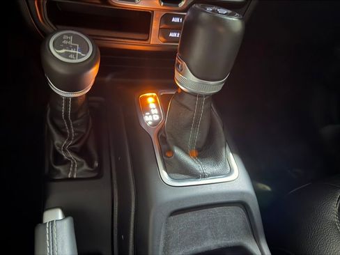 Used 2022 Jeep Wrangler Unlimited Sahara w/ LED Lighting Group image 6