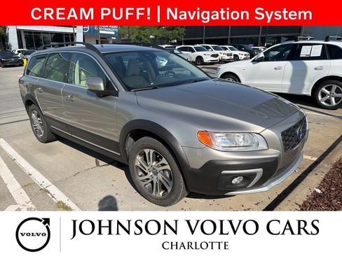 Used 2015 Volvo XC70 T5 Premier FWD image 1