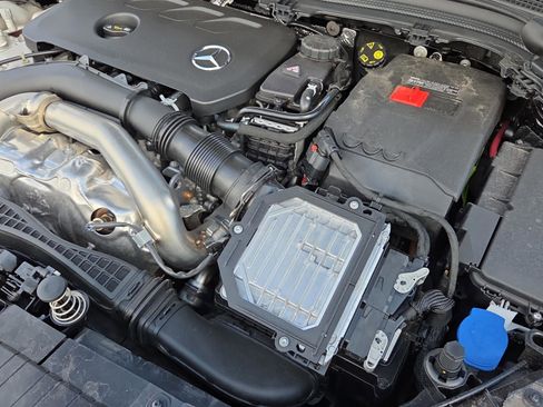 Used 2025 Mercedes-Benz GLA 250 GLA 250 image 28