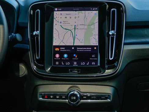 Used 2023 Volvo C40 P8 Recharge Plus image 15