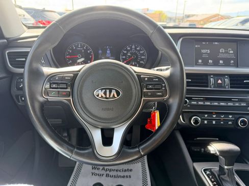 Used 2018 Kia Optima S image 13