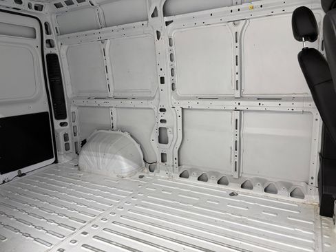 Used 2024 RAM ProMaster 2500 w/ Quick Order Package 22G SLT FWD image 10