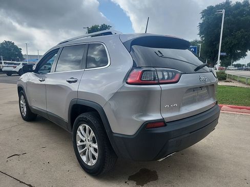Used 2019 Jeep Cherokee Latitude w/ Popular Appearance Group AWD/4WD image 5