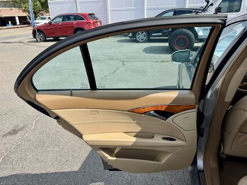 Used 2008 Mercedes-Benz E 350 4MATIC Sedan image 15