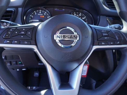 Certified 2020 Nissan Rogue Sport S image 17