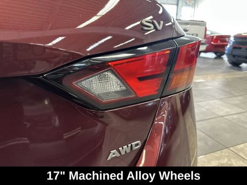Used 2024 Nissan Altima 2.5 SV AWD/4WD image 8