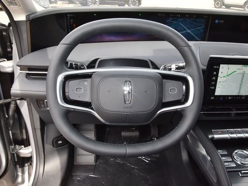 New 2026 Lincoln Nautilus Reserve image 29