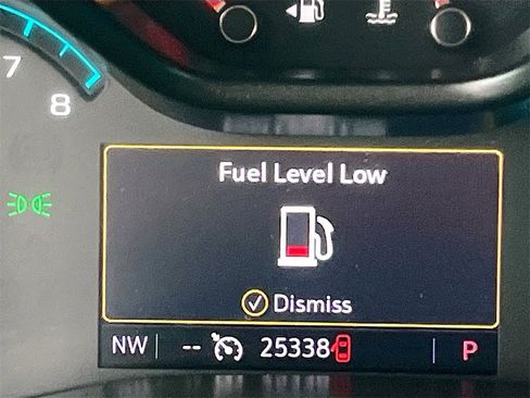 Used 2022 Chevrolet Colorado Z71 image 12