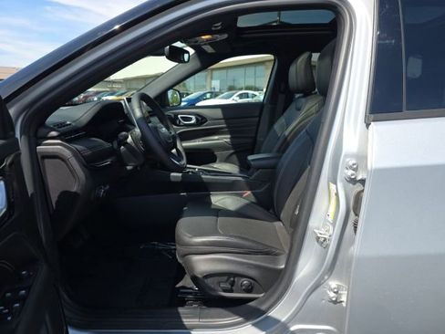 Used 2024 Jeep Compass Limited w/ Driver Assist Group I AWD/4WD image 14