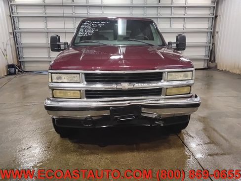 Used 1999 Chevrolet Suburban 4WD w/ Comfort & Security Pkg image 7
