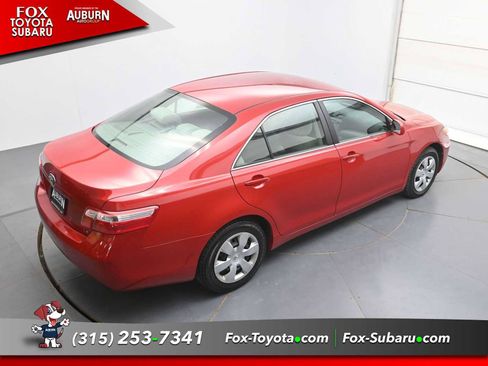 Used 2009 Toyota Camry LE FWD image 29