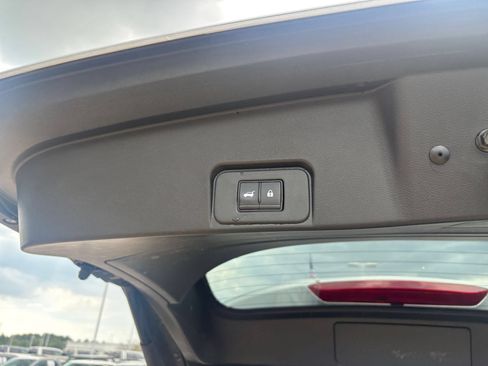 Used 2025 Nissan Rogue SV FWD image 22
