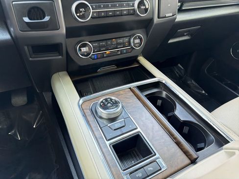Used 2020 Ford Expedition Platinum RWD image 18