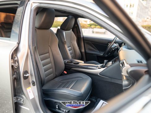 Used 2018 Lexus IS 300 F Sport image 17