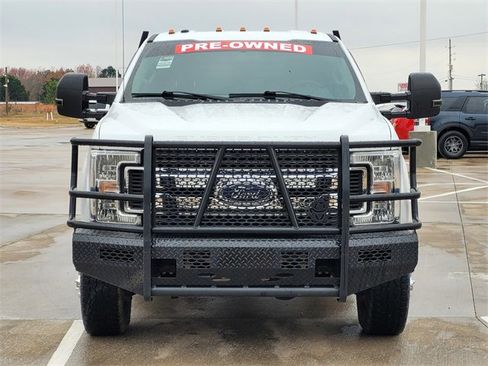 Used 2019 Ford F350 XLT w/ FX4 Off-Road Package image 2