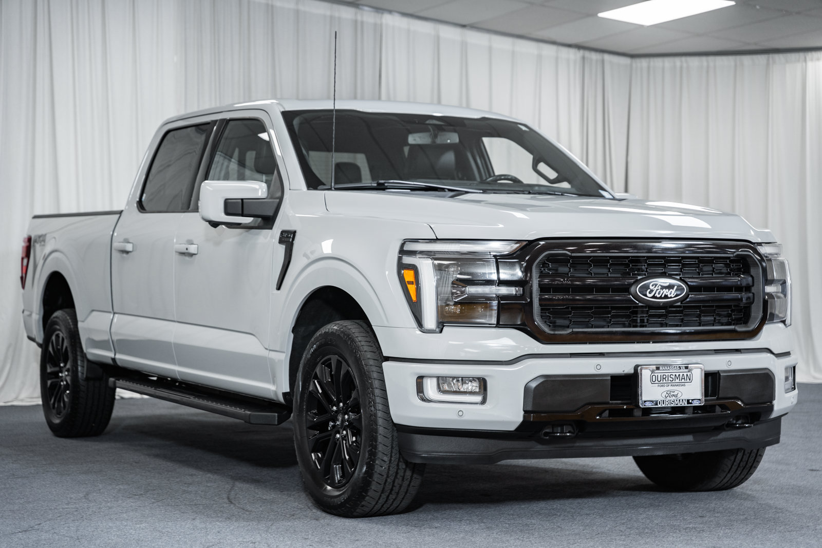 Used 2024 Ford F150 Lariat w/ Equipment Group 502A High AWD/4WD image 1