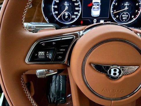 Used 2024 Bentley Continental GT image 23
