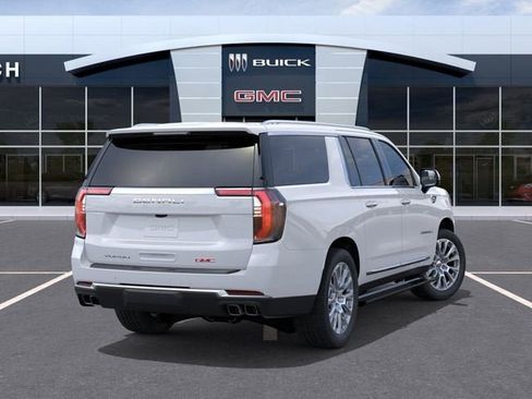 New 2026 GMC Yukon XL Denali w/ Denali Reserve Package AWD/4WD image 4