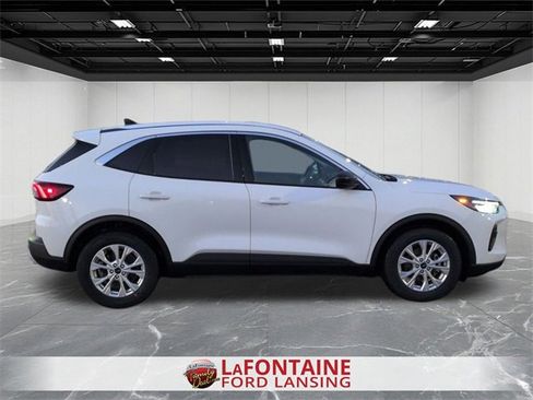 Used 2024 Ford Escape Active w/ Cold Weather Package image 6