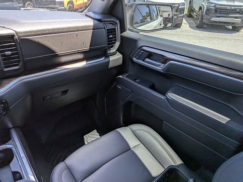 Certified 2025 Chevrolet Silverado 1500 LT Trail Boss w/ Convenience Package II AWD/4WD image 34