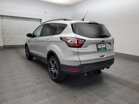 Used 2019 Ford Escape SEL image 5