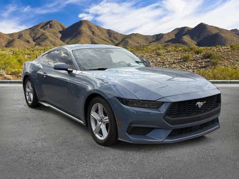 Used 2026 Ford Mustang Coupe RWD image 5