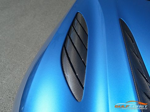 Used 2023 Aston Martin DBS Coupe RWD image 7