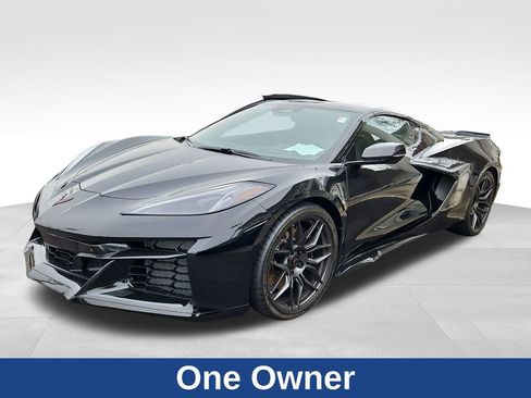 Used 2024 Chevrolet Corvette Z06 image 3