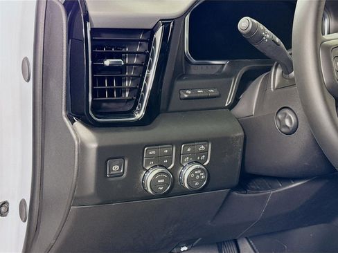 New 2026 GMC Sierra 1500 Denali w/ Technology Package AWD/4WD image 4