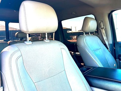 Used 2015 Ford F150 Lariat image 23