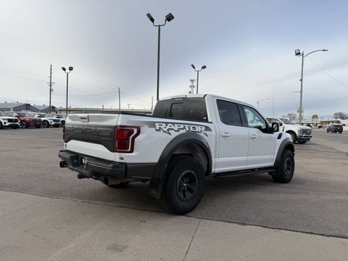 Certified 2017 Ford F150 Raptor w/ Equipment Group 802A Luxury image 6