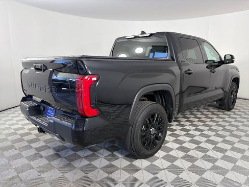 Used 2024 Toyota Tundra Limited AWD/4WD image 7