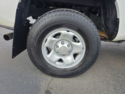 Used 2020 Toyota Tacoma SR image 18