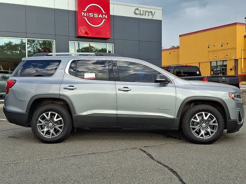 Used 2023 GMC Acadia SLT AWD/4WD image 8