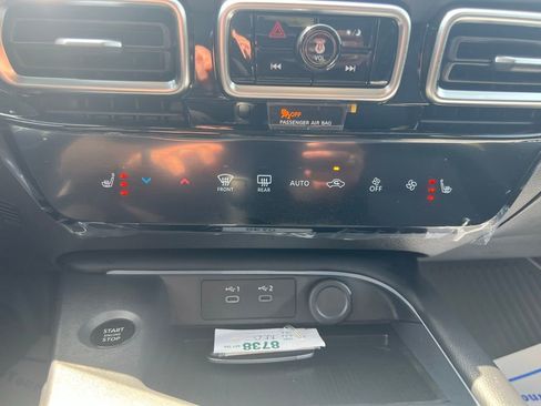 New 2026 Nissan Sentra SV w/ SV Convenience Package FWD image 17