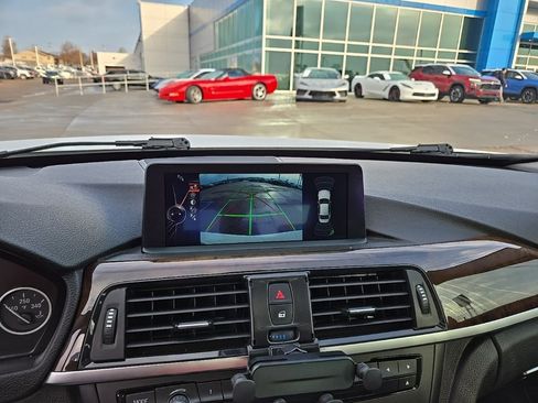 Used 2015 BMW 320i Sedan image 27