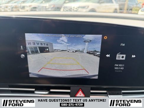 Used 2024 Hyundai Elantra SEL FWD image 24