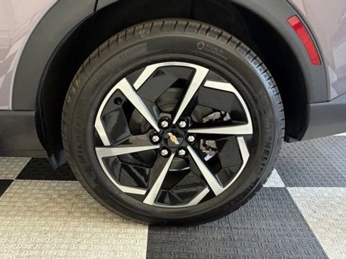 New 2026 Chevrolet Equinox EV LT FWD image 12