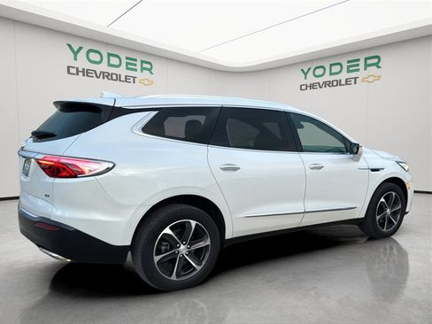 Used 2022 Buick Enclave Essence w/ Sport Touring Edition image 51