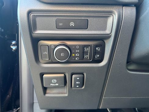 New 2025 Ford F150 Platinum image 10