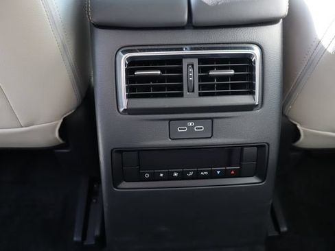 Used 2024 MAZDA CX-90 3.3 Turbo w/ Preferred Plus AWD/4WD image 16