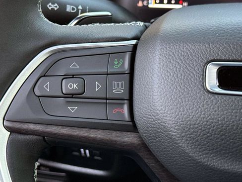 New 2025 Jeep Grand Cherokee Limited image 17