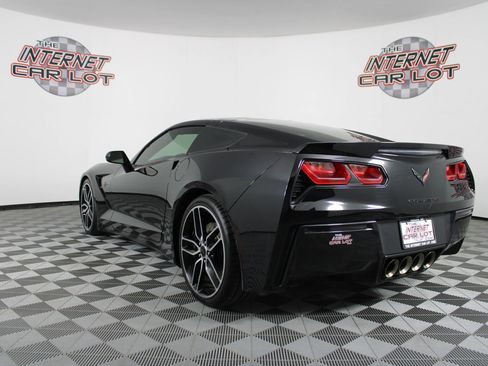 Used 2017 Chevrolet Corvette Stingray Coupe w/ Carbon Flash Badge Package image 5