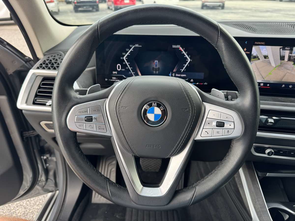 Used 2025 BMW X7 xDrive40i AWD/4WD image 19